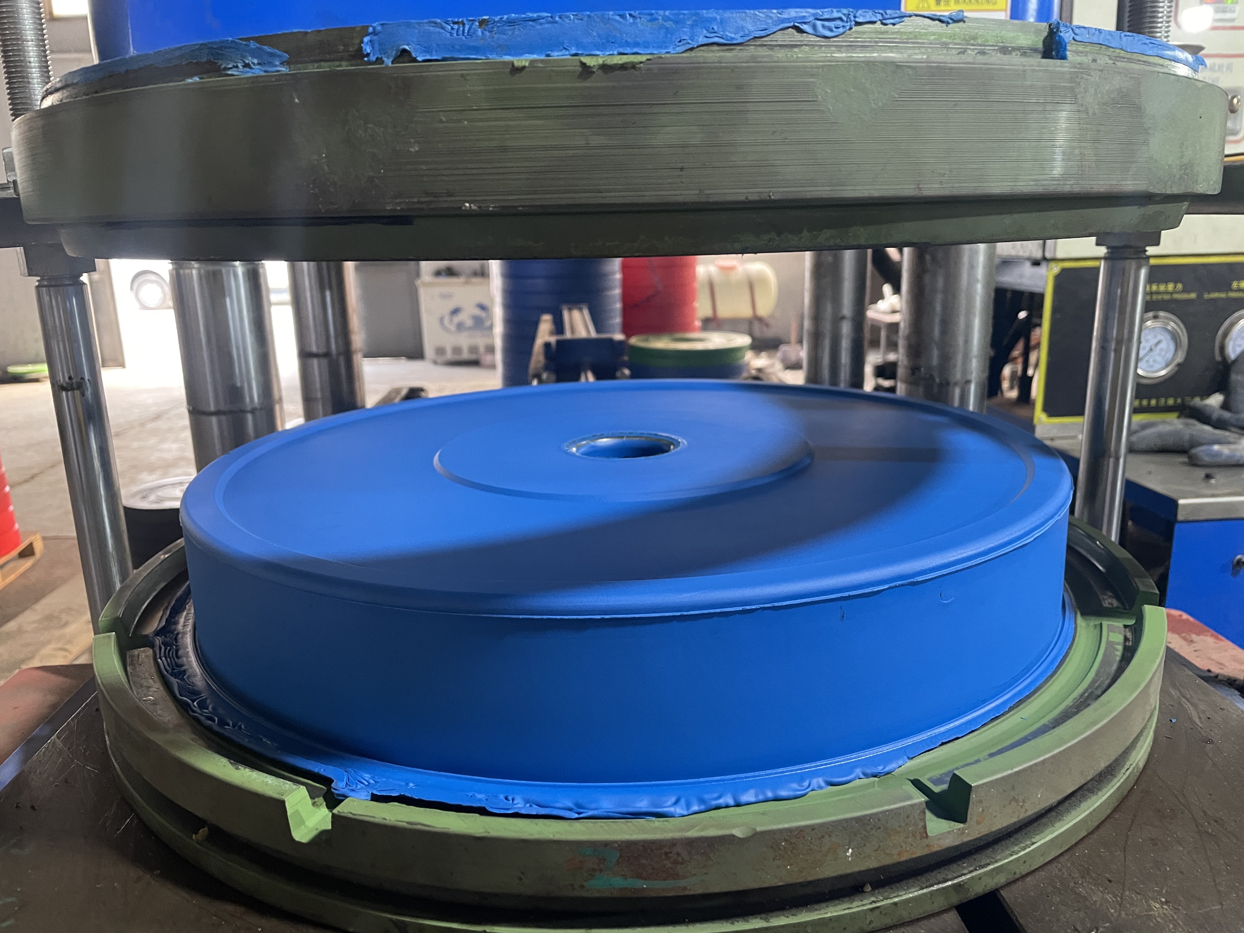 BLUE COLOR RUBBER BUMPER PLATES 