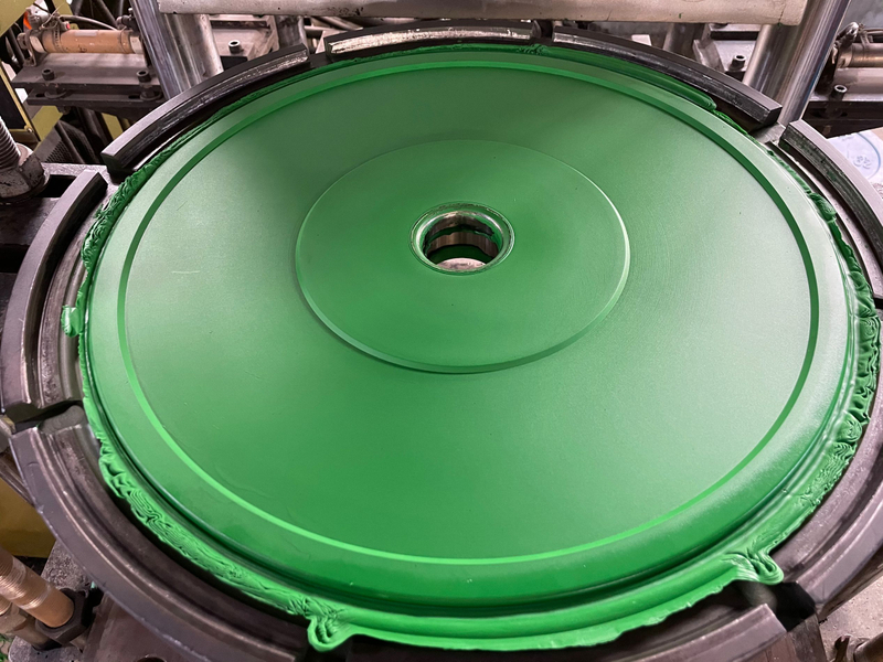 GREEN COLOR WEIGHTLIFTING PLATE